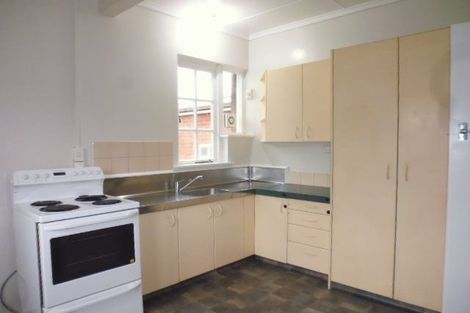 Photo of property in 83 Cambridge Terrace, Waterloo, Lower Hutt, 5011