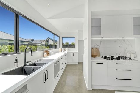 Photo of property in 16 William Deans Drive, Prebbleton, 7604