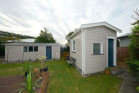 Photo of property in 45 Taupata Street, Redcliffs, Christchurch, 8081