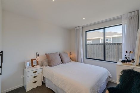 Photo of property in 126 Bowhill Road, New Brighton, Christchurch, 8083