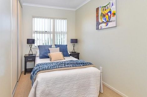 Photo of property in 8 Lime Crescent, Papakura, 2110