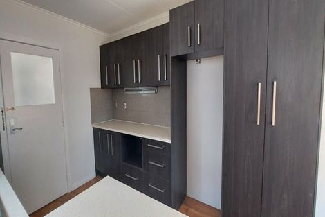 Photo of property in 708 Te Atatu Road, Te Atatu Peninsula, Auckland, 0610