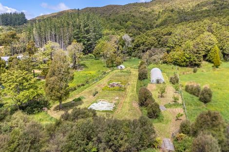 Photo of property in 423 Katherine Mansfield Drive, Blue Mountains, Upper Hutt, 5371