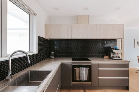 Photo of property in 13 Tupaea Place, Otumoetai, Tauranga, 3110