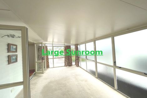 Photo of property in 58 Castleford Street, Green Bay, Auckland, 0604