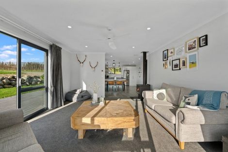 Photo of property in 173 Kairau Road, Brixton, New Plymouth, 4373