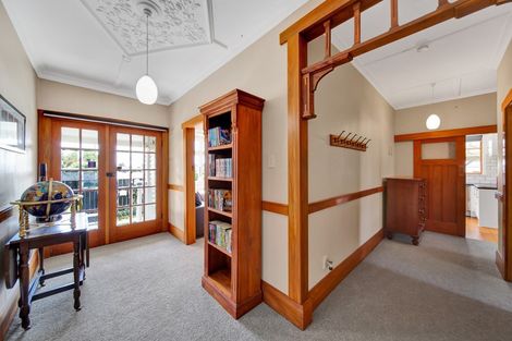 Photo of property in 14 Douglas Street, Hawera, 4610