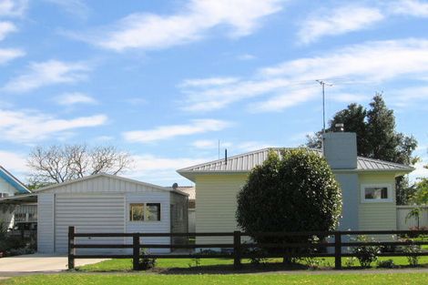 Photo of property in 1 Cochrane Street, Elgin, Gisborne, 4010