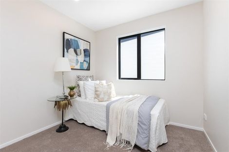 Photo of property in 16 Greenbrier Street, Westgate, 0814