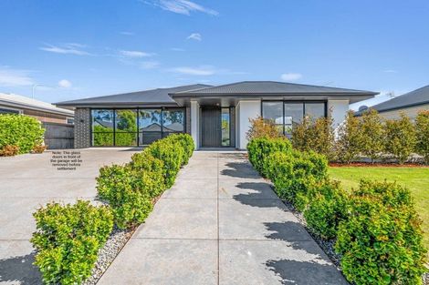 Photo of property in 14 John Raven Lane, Woodend, 7610