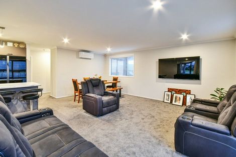 Photo of property in 82 Harriet Johnston Drive, Pokeno, 2402