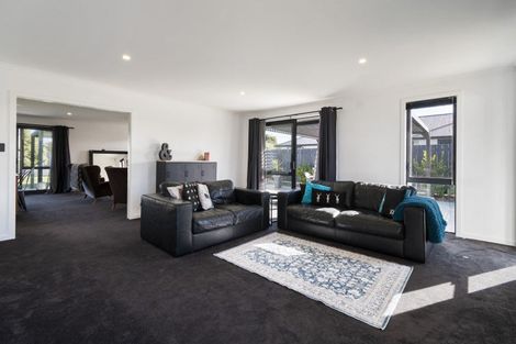 Photo of property in 141 Pharazyn Street, Maewa, Feilding, 4702