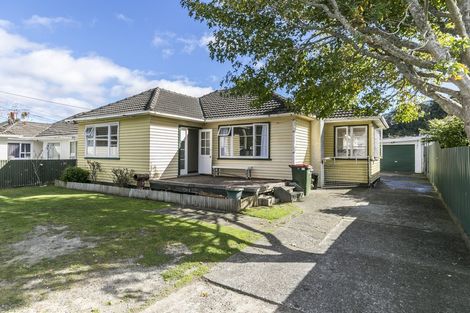 Photo of property in 61 Wellington Road, Wainuiomata, Lower Hutt, 5014