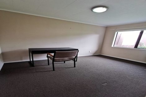 Photo of property in 16 Raphael Place, West Harbour, Auckland, 0618