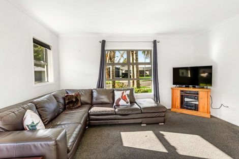 Photo of property in 17 Alf Simpson Drive, Whitianga, 3510