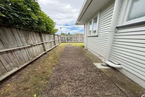 Photo of property in 1/48 Shakespeare Road, Milford, Auckland, 0620
