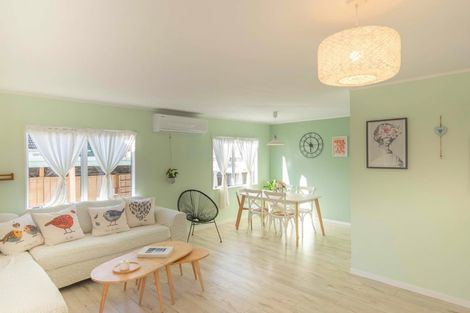 Photo of property in 1/616 Te Atatu Road, Te Atatu Peninsula, Auckland, 0610