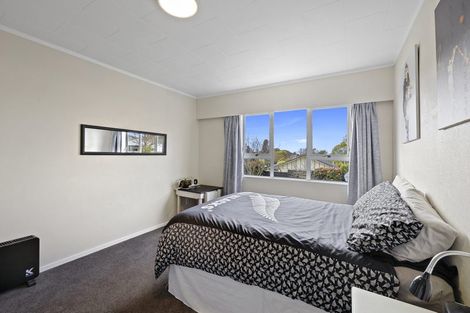 Photo of property in 5a Wesley Avenue, Frankleigh Park, New Plymouth, 4310