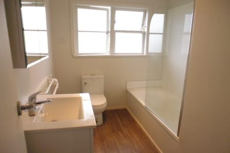 Photo of property in 370 Waiwhetu Road, Fairfield, Lower Hutt, 5011