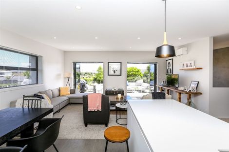 Photo of property in 82 Karamea Street, Whalers Gate, New Plymouth, 4310