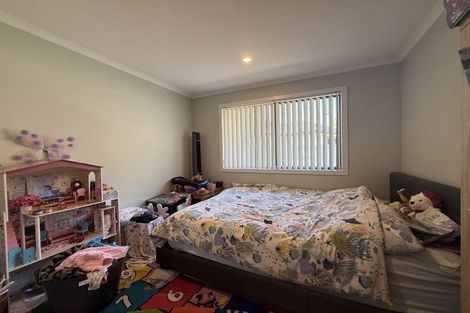 Photo of property in 12 Schooner Drive, Whitby, Porirua, 5024