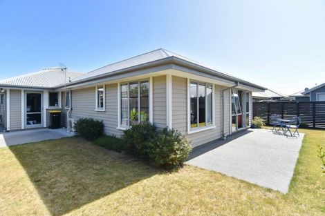 Photo of property in 8 Pimlico Place, Rangiora, 7400