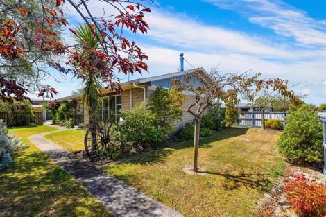 Photo of property in 1 Fraser Place, Rangiora, 7400