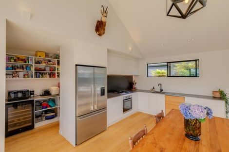 Photo of property in 126 Bowhill Road, New Brighton, Christchurch, 8083