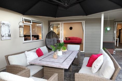 Photo of property in 3 Elizabeth Place, Clive, 4102