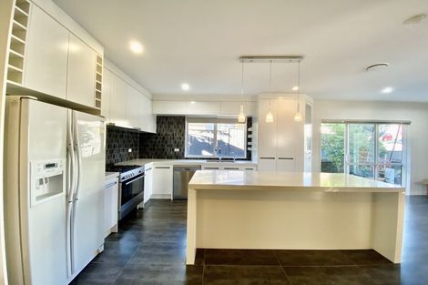 Photo of property in 54 Killarney Drive, Flat Bush, Auckland, 2019