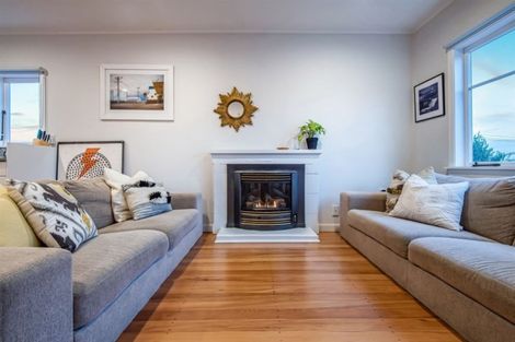 Photo of property in 1/10 Coronation Street, Belmont, Auckland, 0622