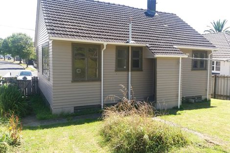 Photo of property in 196 Waddington Drive, Naenae, Lower Hutt, 5011
