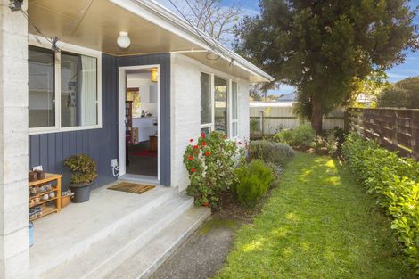 Photo of property in 4/12 Wilford Street, Wallaceville, Upper Hutt, 5018