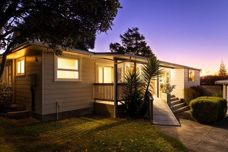 Photo of property in 40 Seddon Street, Waikanae, 5036