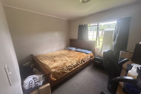 Photo of property in 1/21 Lowtherhurst Road, Massey, Auckland, 0614