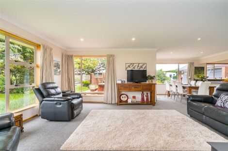 Photo of property in 9 Huntly Road, Outram, 9019