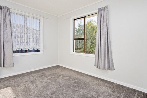 Photo of property in 64 Nichol Street, Heidelberg, Invercargill, 9812