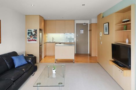 Photo of property in Sanctum Apartment, 10 Ebor Street, Te Aro, Wellington, 6011