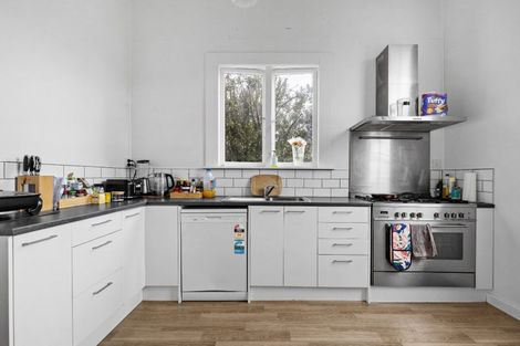 Photo of property in 21 Bourke Street, Palmerston North, 4410