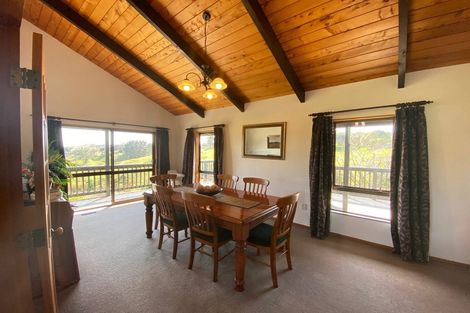 Photo of property in 30 Pararewa Drive, Whalers Gate, New Plymouth, 4310