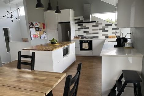 Photo of property in 57 Waterloo Crescent, Hokowhitu, Palmerston North, 4410