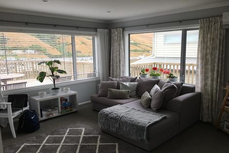 Photo of property in 8 Prestwich Rise, Churton Park, Wellington, 6037