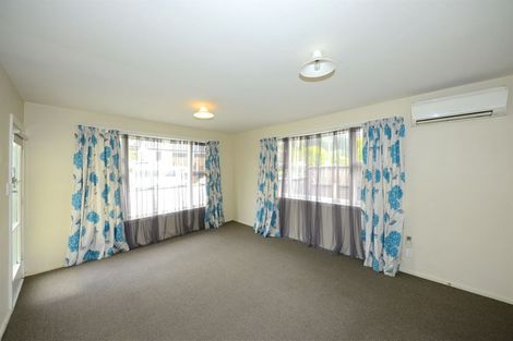 Photo of property in 2/6 Clark Street, Sumner, Christchurch, 8081