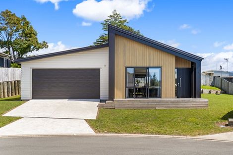 Photo of property in 9 Lynette Place, Pauanui, 3579