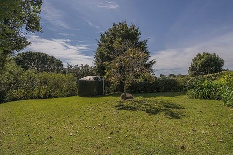Photo of property in 35 Whiritoa Beach Road, Whiritoa, Whangamata, 3691