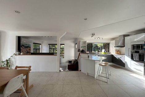 Photo of property in 12b Kimberly Grove, Greenhithe, Auckland, 0632