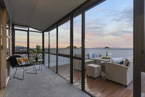 Photo of property in 61b Highland Park Drive, Highland Park, Auckland, 2010