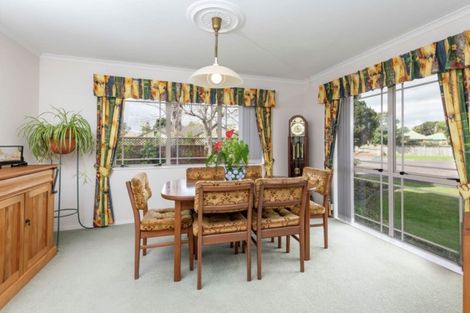 Photo of property in 1 Montecito Place, Golflands, Auckland, 2013