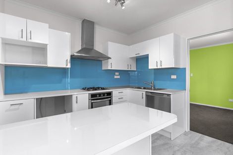 Photo of property in 3 Tironui Terrace, Western Heights, Hamilton, 3200