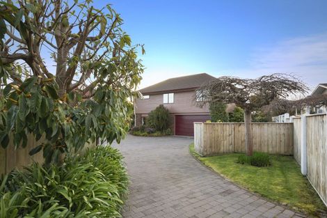 Photo of property in 42 Harvey Street, Waipahihi, Taupo, 3330